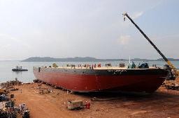 Fuel Oil & Chemical Tank Barge