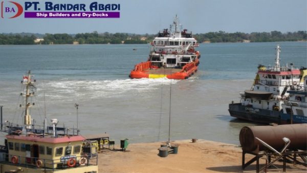 127 Tons Bollard Pull